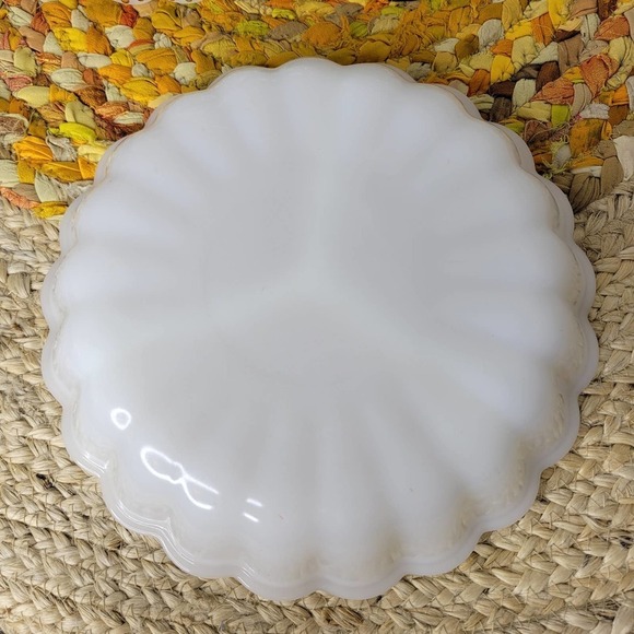Vintage Milk Glass Divided Relish Tray‎ Set - Picture 5 of 9